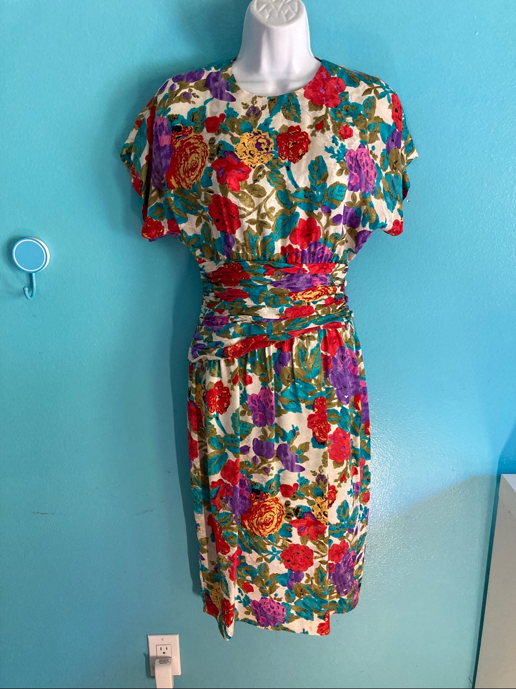 Vintage 80's 100% Silk Dress Size 4 Maggie London Short Sleeve Floral Day Dress